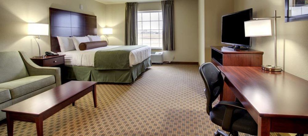 Cobblestone Inn & Suites-Kersey エクステリア 写真