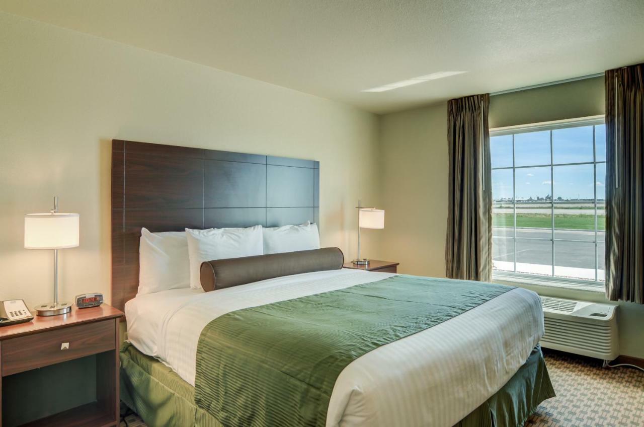 Cobblestone Inn & Suites-Kersey エクステリア 写真