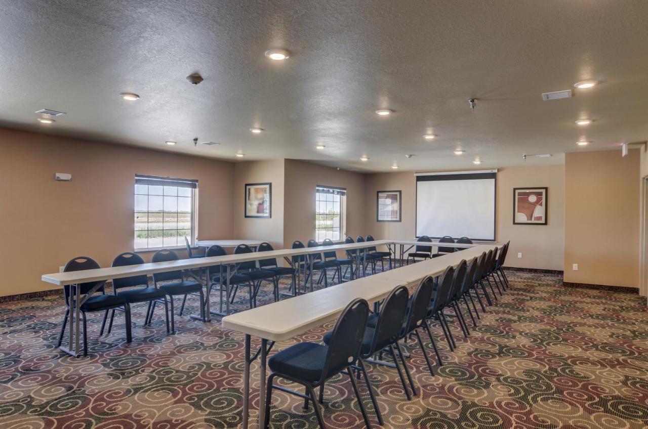 Cobblestone Inn & Suites-Kersey エクステリア 写真